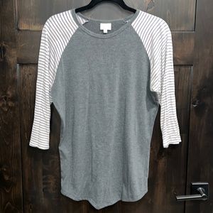 LuLaRoe Randy 3/4 Sleeve Top Grey Blue Pinstripe  Pattern on Arms Size M EUC